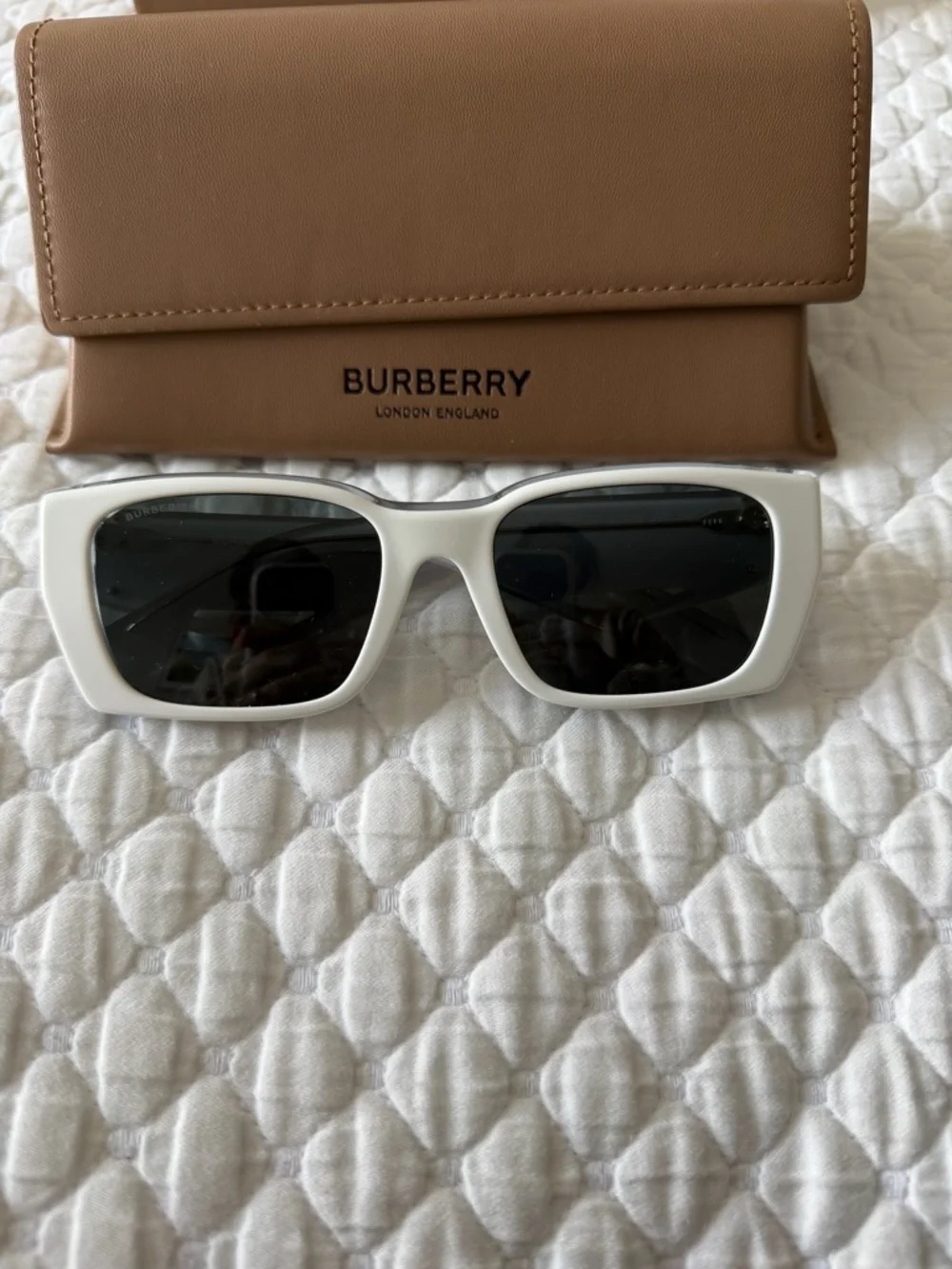 Burberry Poppy BE4336 with Chain unisex - Picture 4 of 6